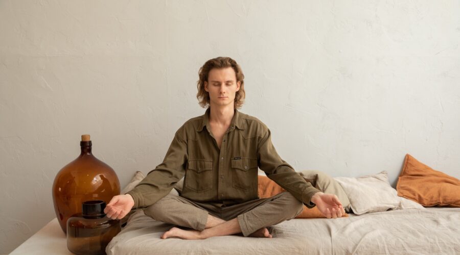 Holotropic Breathwork: What It Is, And What Happens During An Experience