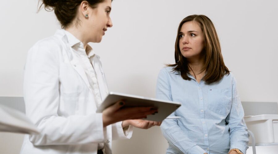Pros and Cons of Longevity Clinics: What People Really Think