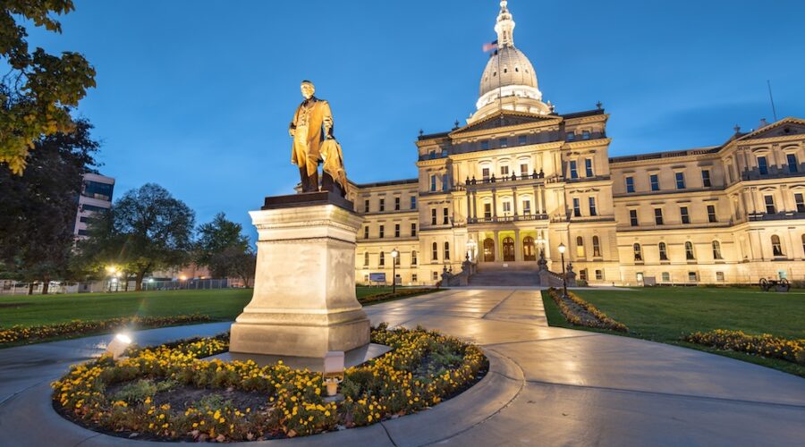 Michigan Lawmaker Pushes to Decriminalize Psilocybin for PTSD Treatment
